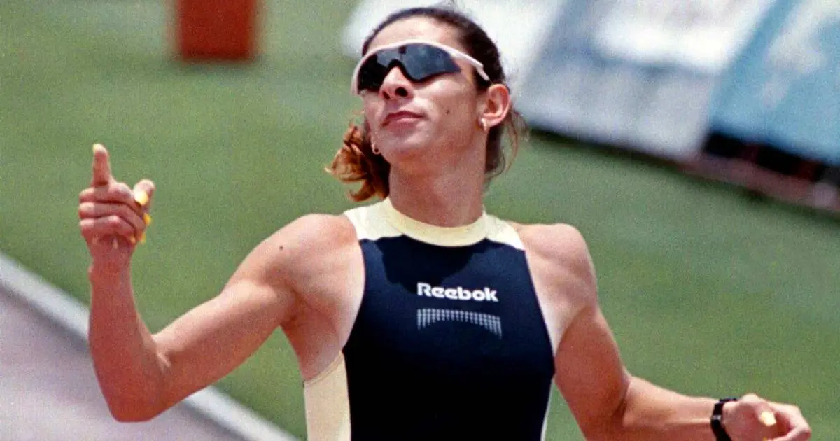 ana gabriela - Cuál fue el mejor tiempo de Ana Guevara en 400 metros